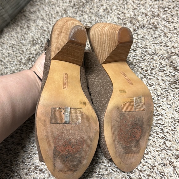 Vince Camuto Sandal Heels - Picture 4 of 8